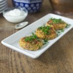 Spicy and delicious Turkish chick pea fritters or burgers: Nohutlu Mücver | ethnicspoon.com
