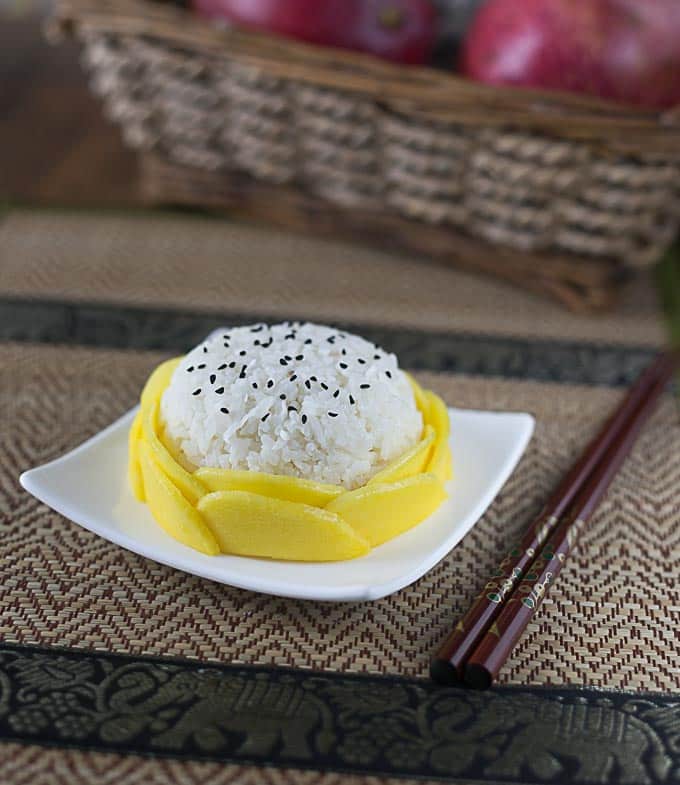 Thai mango sticky rice is a super simple dessert recipe with sweet coconut milk and jasmine rice. | ethnicspoon.com