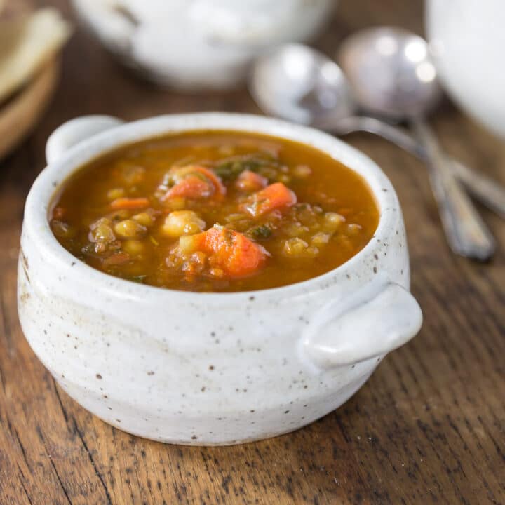 Harira Recipe - Moroccan Chickpea and Lentil Soup - Analida's Ethnic Spoon